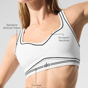 ALO Yoga Airbrush Heart Throb Bra